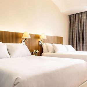 Premium King Room